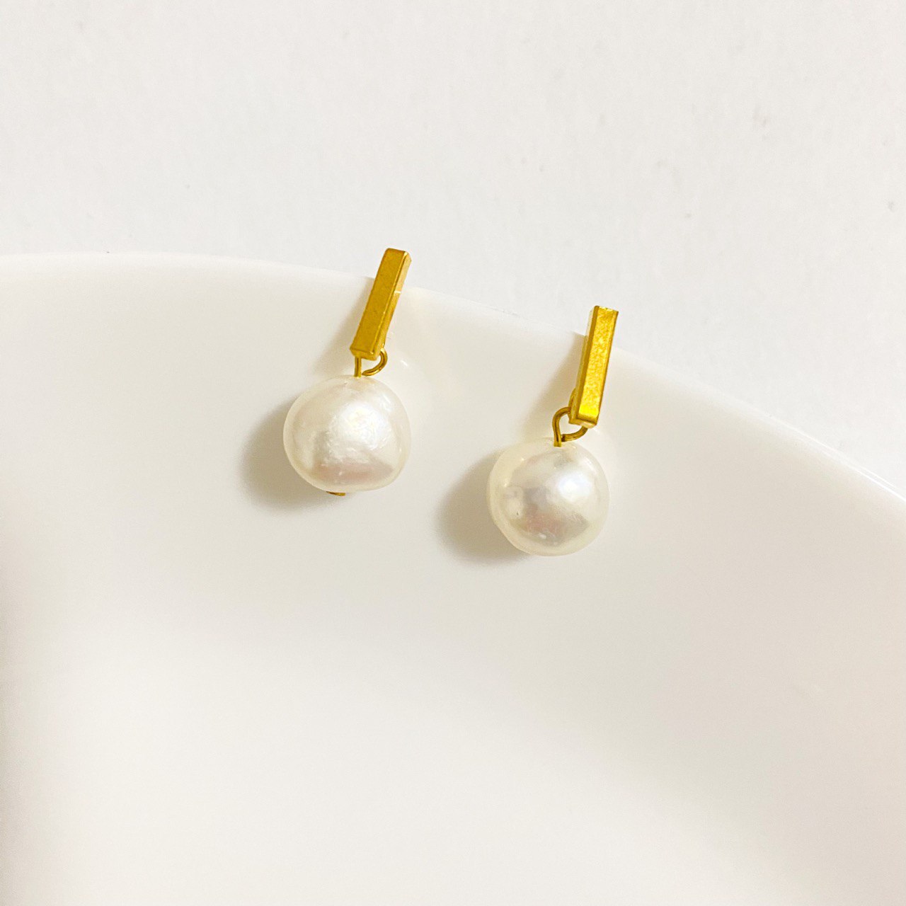 Josie Pearl Earrings